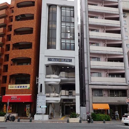 Maxi Alpa Hostel Naha Kültér fotó