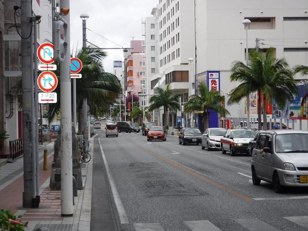 Maxi Alpa Hostel Naha Kültér fotó